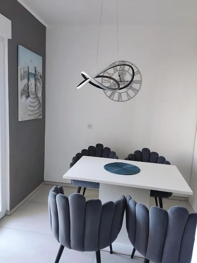 Apartman Pepi Pola 0*,  Croazia